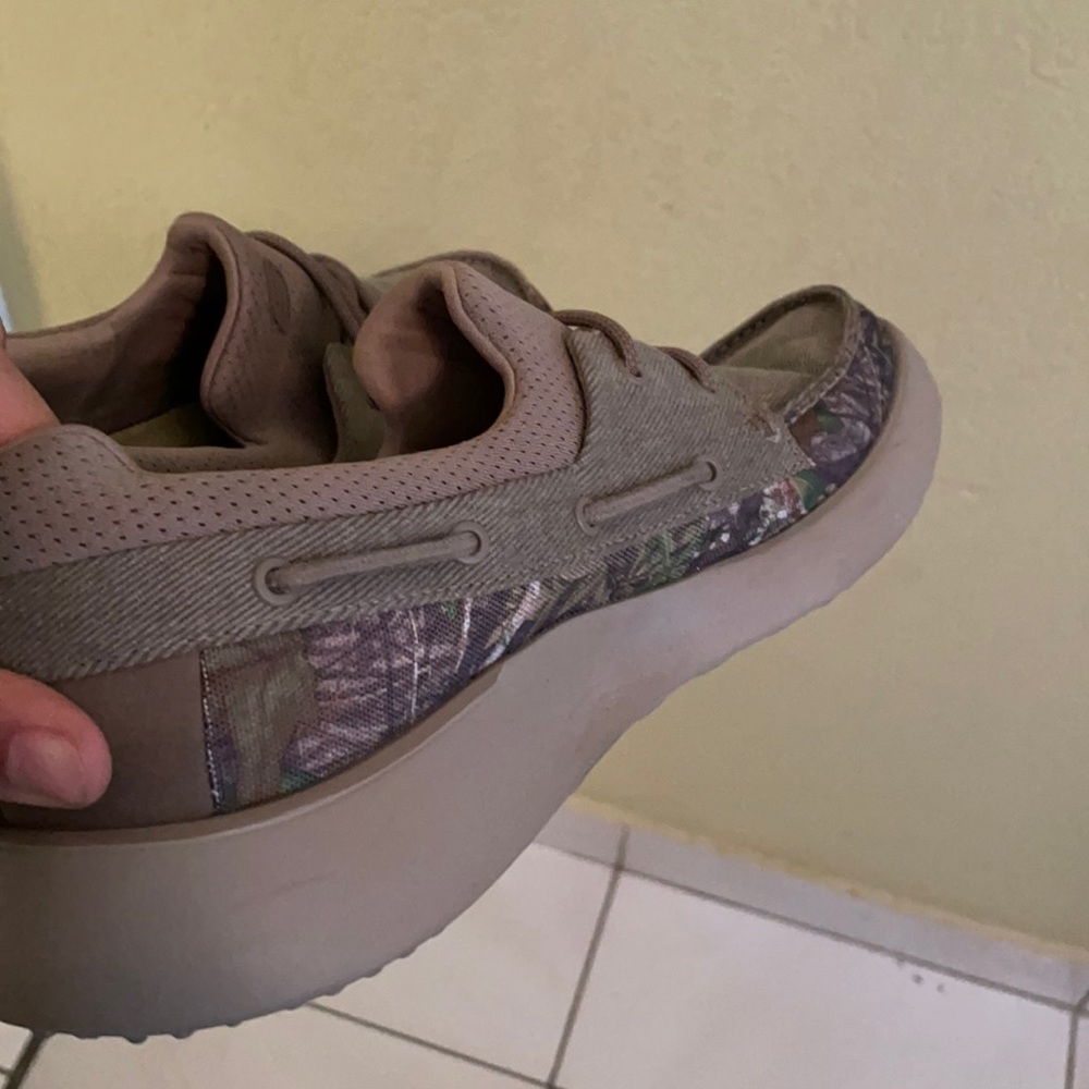 Almost new skeachers moccasins 8.5